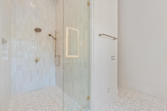 1408 Adams St, Franklin, TN 37064 - bathroom featuring a tile shower