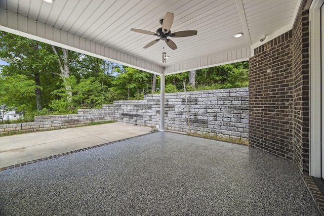 601 Joyce Ave, Lewisburg, TN 37091 - view of patio / terrace with a ceiling fan