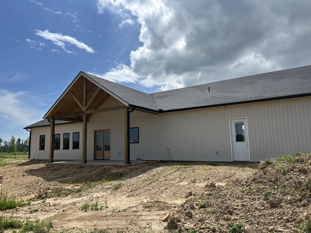 188 Beartown Rd, Loretto, TN 38469 - rear view of house featuring a patio