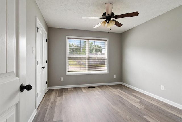 125 Southview Dr, Lewisburg, TN 37091 - interior space with a closet, light wood-style flooring, baseboards, and ceiling fan
