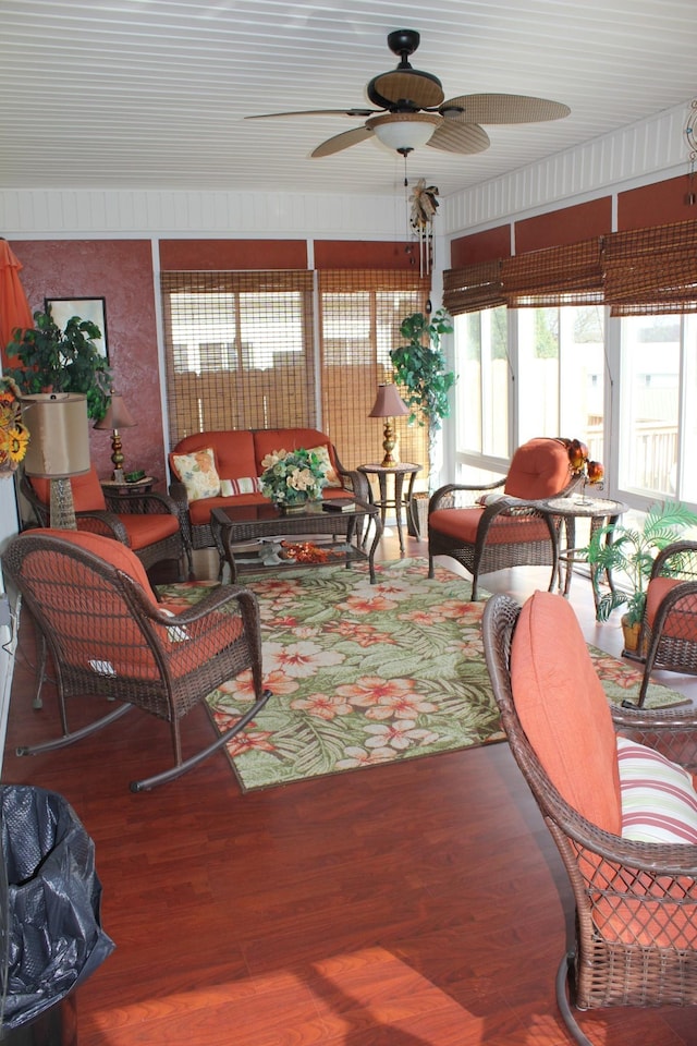 view of sunroom / solarium