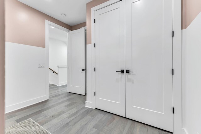 2176 Carson St Unit 5, Nashville, TN 37211 - corridor featuring light wood finished floors, an upstairs landing, and baseboards