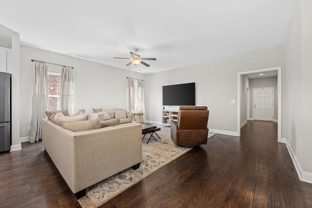 567 Oakvale Ln, Mount Juliet, TN 37122 - living area with ceiling fan, dark wood finished floors, and baseboards