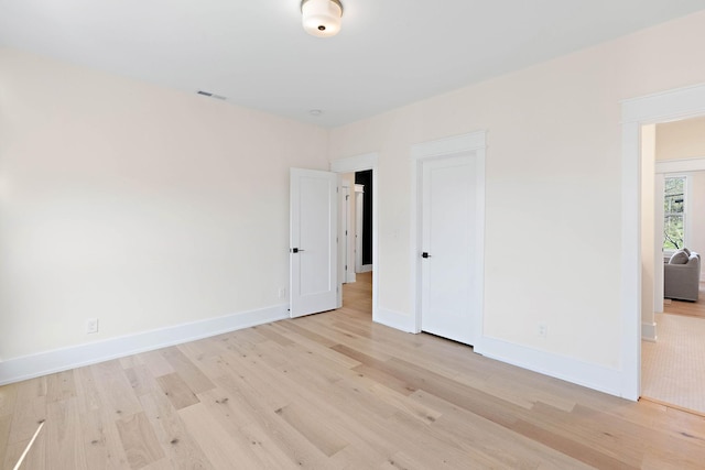736 Douglas Ave, Nashville, TN 37207 - spare room featuring light wood-type flooring, baseboards, and visible vents