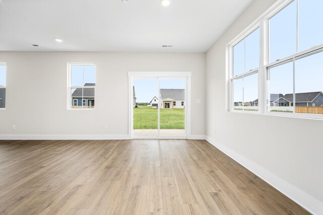 10114 Bighorn Ln, Bell Buckle, TN 37020 - spare room featuring wood finished floors, visible vents, baseboards, and recessed lighting