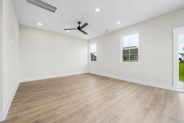 10114 Bighorn Ln, Bell Buckle, TN 37020 - empty room with light wood-type flooring, recessed lighting, visible vents, and a ceiling fan