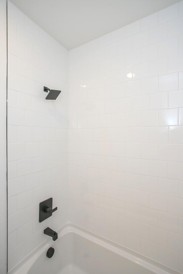132 W Cassa Way, Mount Juliet, TN 37122 - bathroom featuring bathtub / shower combination