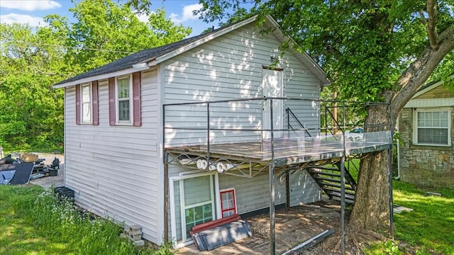 108 7th Ave S, Lewisburg, TN 37091 - view of home's exterior with a deck