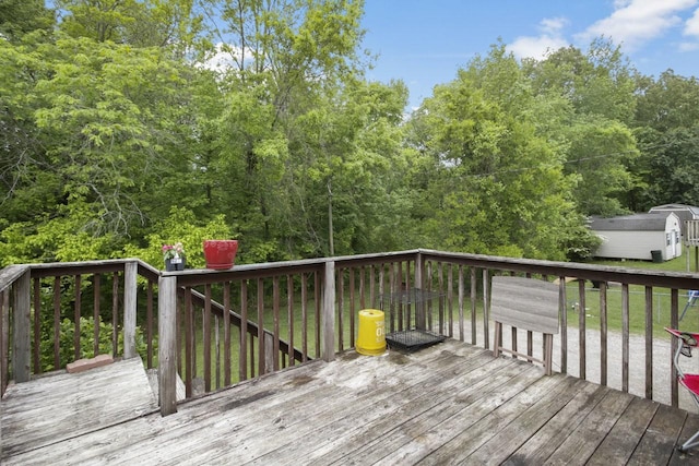 119 Sleepy Hollow Dr, Springfield, TN 37172 - deck featuring a storage unit and an outbuilding