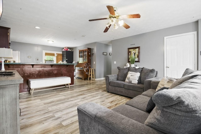 119 Sleepy Hollow Dr, Springfield, TN 37172 - living room with ceiling fan, light wood-style floors, recessed lighting, and baseboards