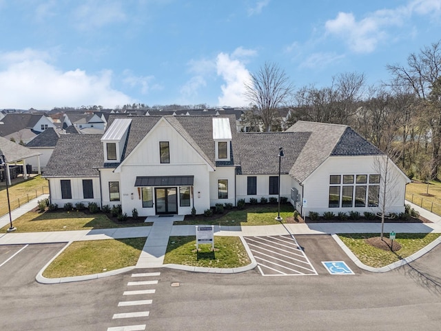 5734 Willoughby Way, Murfreesboro, TN 37129 - exterior space with uncovered parking