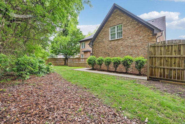 1207 Mullberry Ct, Murfreesboro, TN 37130 - view of yard with fence