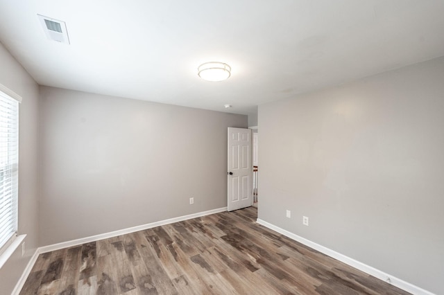 1040 Mansker Farm Blvd, Hendersonville, TN 37075 - empty room featuring wood finished floors and baseboards
