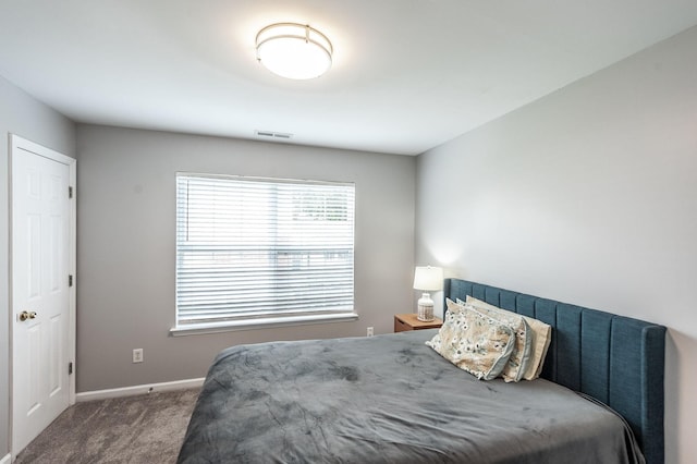 1040 Mansker Farm Blvd, Hendersonville, TN 37075 - carpeted bedroom featuring baseboards