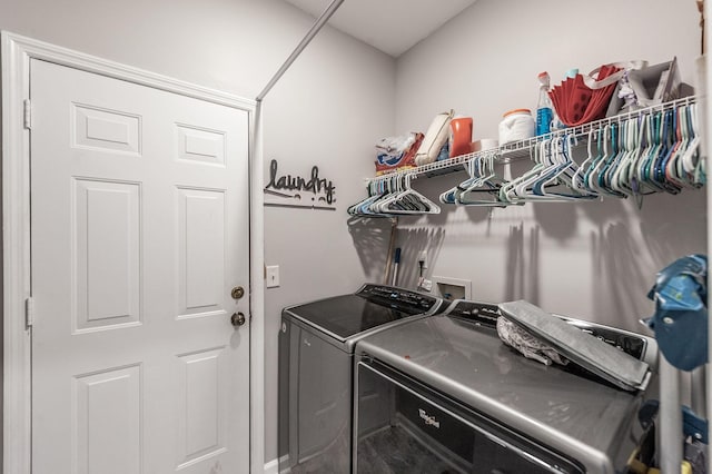1040 Mansker Farm Blvd, Hendersonville, TN 37075 - laundry area featuring washer and clothes dryer