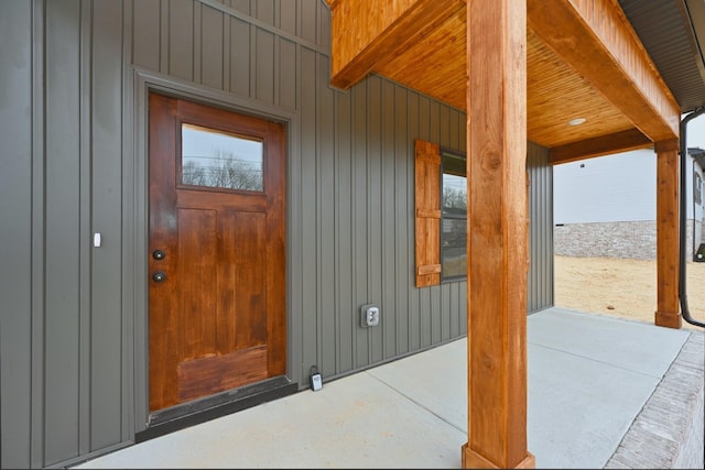 view of property entrance