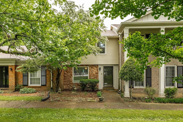 view of front of property featuring board and batten siding