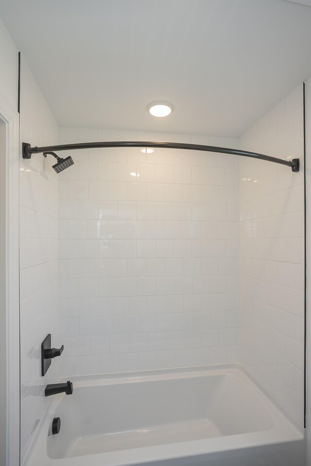 138 W Cassa Way, Mount Juliet, TN 37122 - full bath featuring shower / bath combination