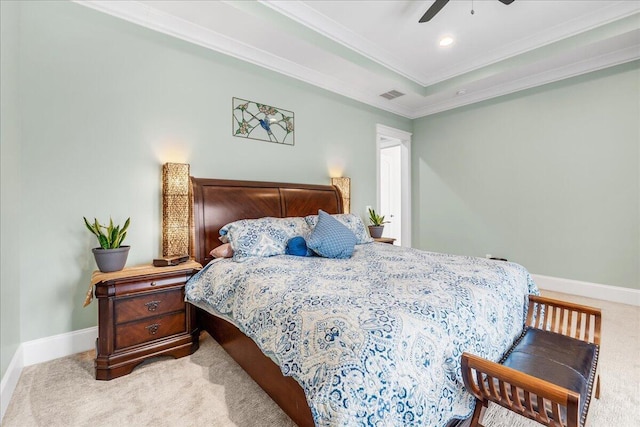 1520 Raulston Falls Rd, Jasper, TN 37347 - bedroom with carpet, visible vents, crown molding, a ceiling fan, and baseboards