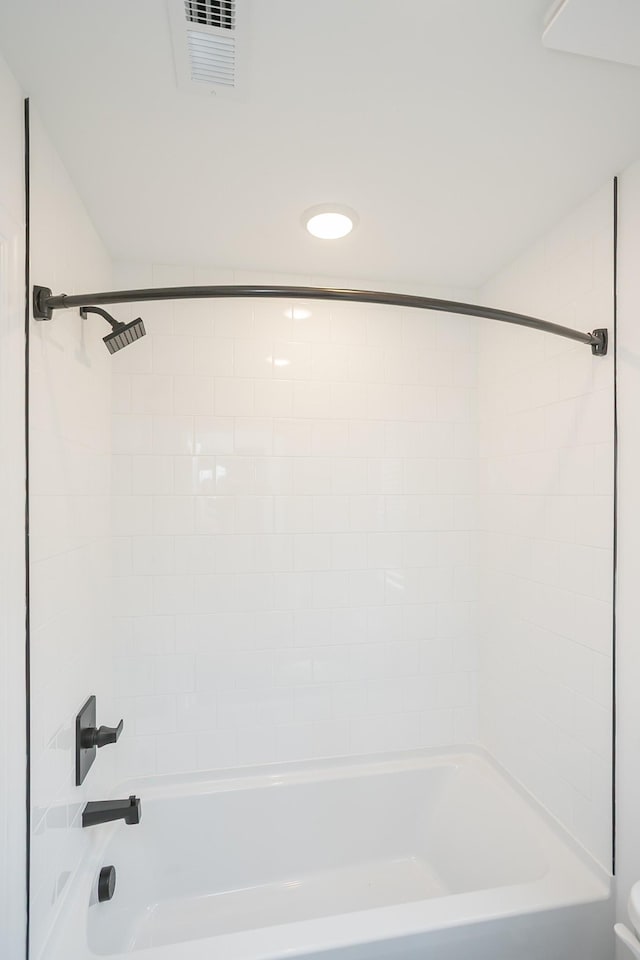 135 W Cassa Way, Mount Juliet, TN 37122 - full bath with washtub / shower combination and toilet