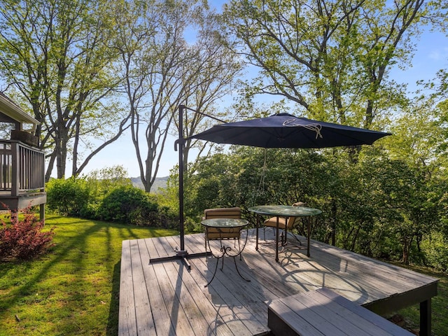 1229 Vintage Pl, Nashville, TN 37215 - wooden terrace featuring a lawn