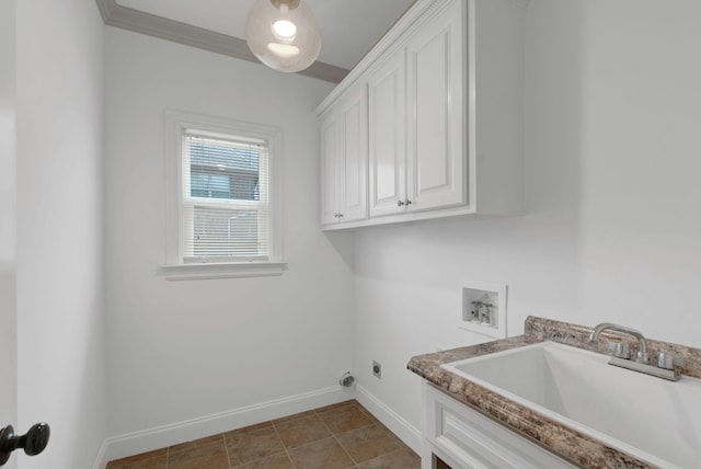 2078 Autumn Ridge Way, Spring Hill, TN 37174 - laundry room featuring hookup for a washing machine, cabinet space, baseboards, and hookup for an electric dryer