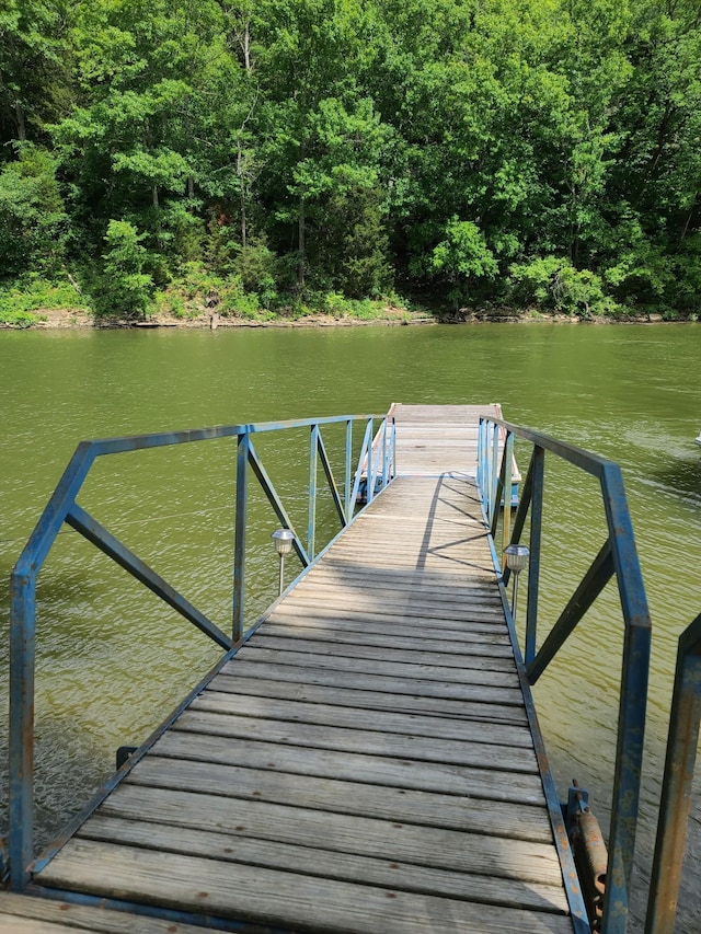1008 Wc Pickett, Clifton, TN 38425