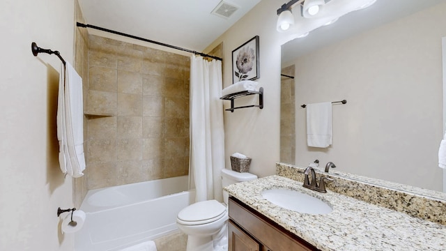 full bath with shower / bath combo with shower curtain, toilet, visible vents, and vanity