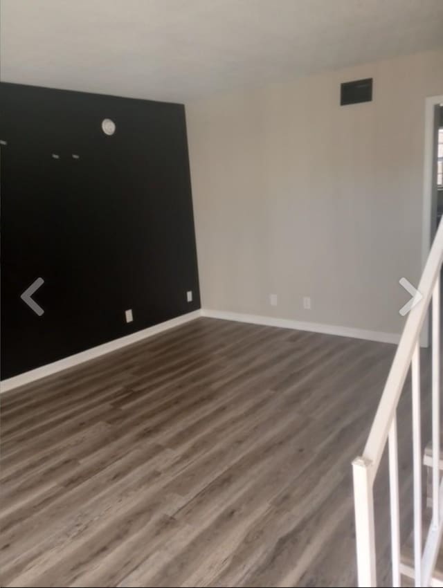 365 Peabody Dr, Clarksville, TN 37042 - empty room with wood finished floors and baseboards