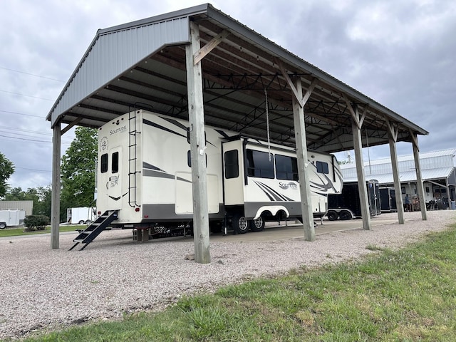 885 River Front Dr, Clifton, TN 38425