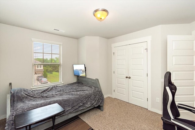 3157 Rift Ln, Murfreesboro, TN 37130 - carpeted bedroom with baseboards and a closet