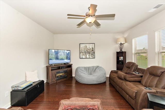 3157 Rift Ln, Murfreesboro, TN 37130 - living room featuring wood finished floors, a ceiling fan, and baseboards