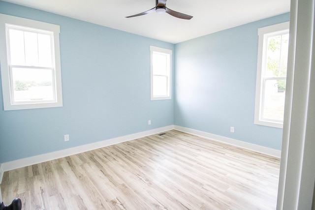 105 Shephard St N, Winchester, TN 37398 - spare room with a ceiling fan, baseboards, visible vents, and light wood-type flooring