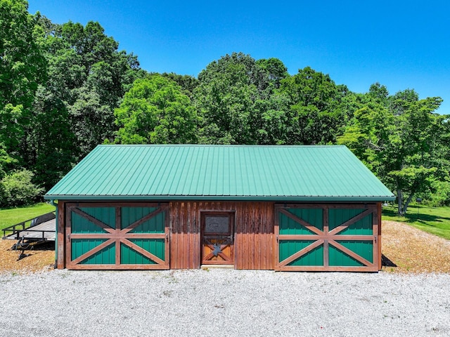 375 Good Hope Rd, Leoma, TN 38468 - horse barn featuring a view of trees