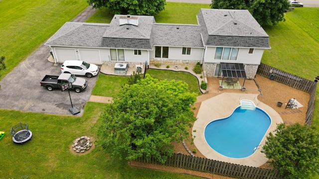5024 Lakeridge Dr, Old Hickory, TN 37138 - view of subject property with a pool area