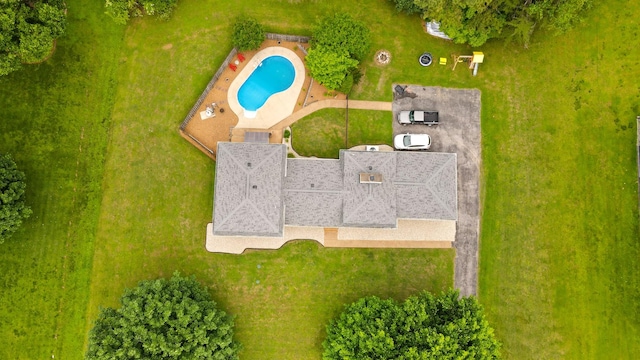 5024 Lakeridge Dr, Old Hickory, TN 37138 - drone / aerial view of a pool