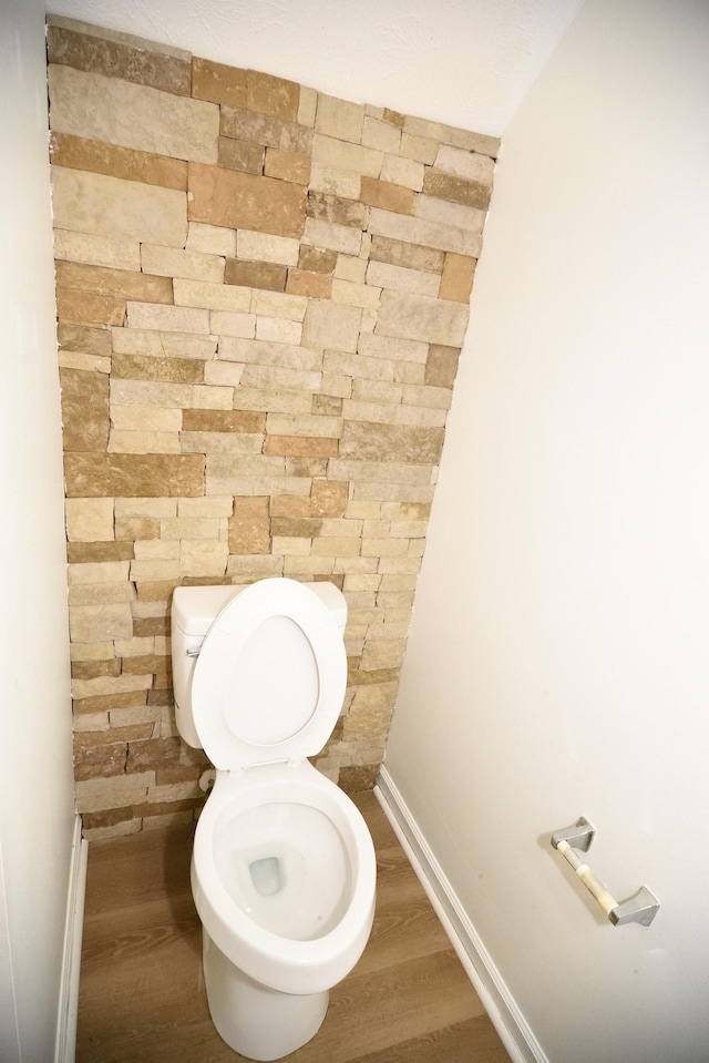 301 Arapaho Dr, Murfreesboro, TN 37128 - bathroom with toilet, wood finished floors, and baseboards