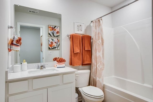 full bathroom featuring shower / bath combination with curtain, toilet, visible vents, and vanity