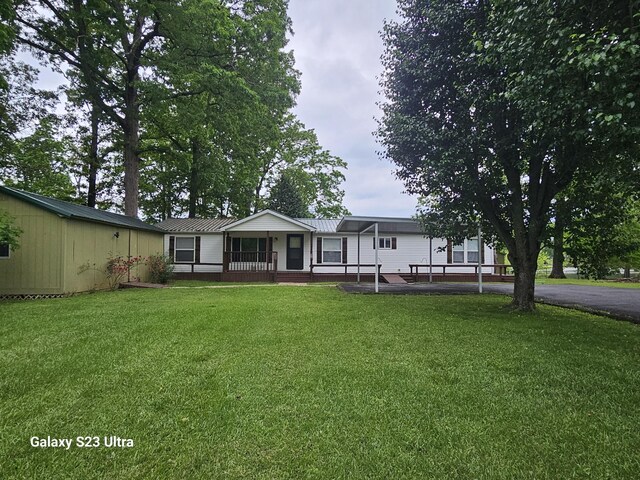 46 Lakeshore Dr, Beechgrove, TN 37018 - photo 1