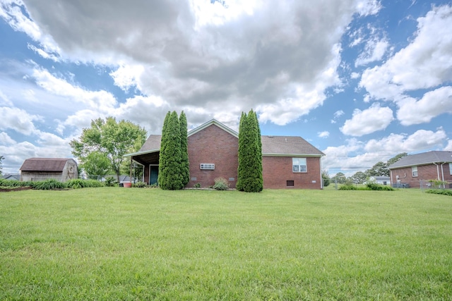 1876 Fall River Rd, Lawrenceburg, TN 38464 - view of grassy yard
