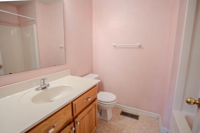 1876 Fall River Rd, Lawrenceburg, TN 38464 - full bathroom with toilet, a shower, vanity, and baseboards