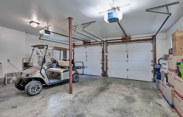 121 Grassland Dr, Gallatin, TN 37066 - garage featuring a garage door opener