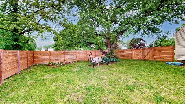 5900 New Hope Ct, Hermitage, TN 37076 - view of yard