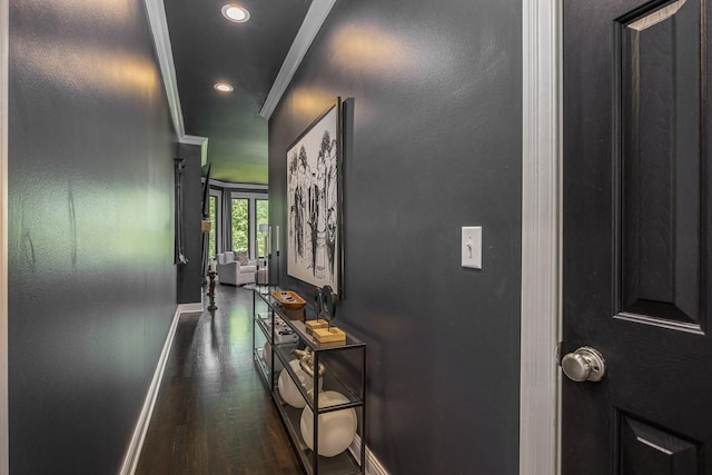 716 Split Rail Dr, Brentwood, TN 37027 - hallway featuring baseboards, ornamental molding, wood finished floors, and recessed lighting