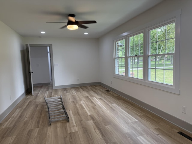 305 Twelve Oaks Rd, Tullahoma, TN 37388 - empty room featuring a ceiling fan, light wood-style flooring, baseboards, and recessed lighting