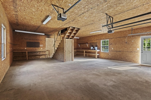 1405 W Lincoln St, Tullahoma, TN 37388 - garage with a garage door opener