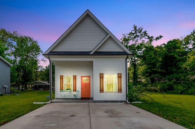 517 Main St, Burns, TN 37029 - back of house with a yard