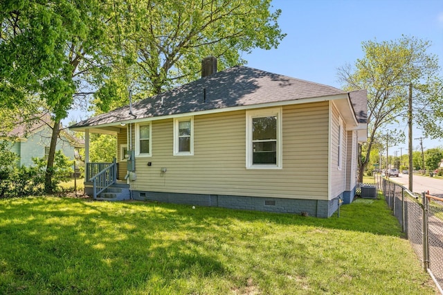 2001 E 16th St, Chattanooga, TN 37404 - rear view of house featuring crawl space and a shingled roof