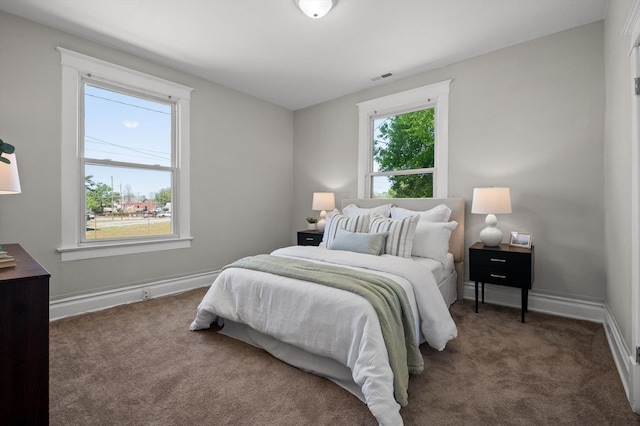 2001 E 16th St, Chattanooga, TN 37404 - carpeted bedroom with baseboards