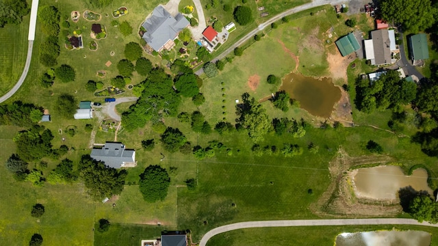 860 Dixie Bee Rd, Adams, TN 37010 - bird's eye view